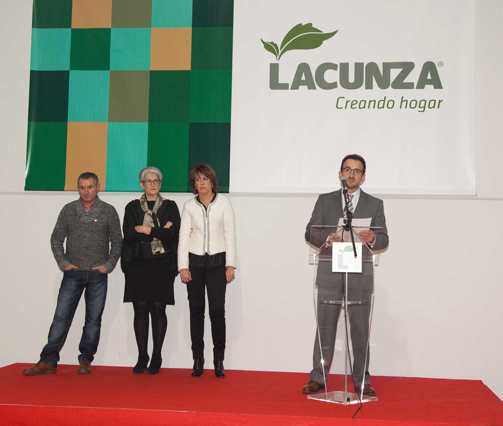 LACUNZA lanza BERGEN, su nueva estufa de leña con horno - Noticias - Lacunza