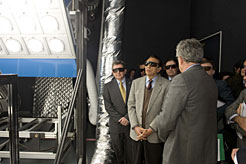 Miembres del Gobierno de Navarra y la delegación brasileña han visitado los laboratorios solares de CENER.