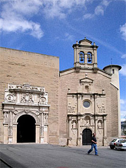 Fachada del Museo de Navarra
