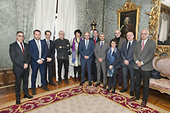 Foto de grupo con representantes de la UPNA y del Patronato de NAITEC.