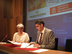 Firma del convenio del Gobierno de Navarra y Mercadona