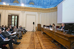 La Presidenta Barcina inaugura la jornada del Tribunal Administrativo de Navarra.