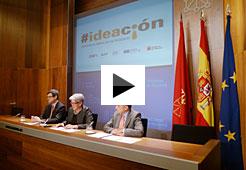 Los consejeros Iribas y Goicoechea, con José Antonio Sarria, durante la presentación del programa IdeAcción. 