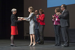 Nafarroako Boluntariotza Plataformaren saria jasotzen