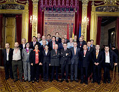 Foto de familia de los premiados