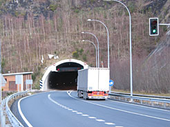 N-121-A errepidetik igarotzen den trafikoaren % 60k ibilbide luzeko joan-etorriak egiten ditu.