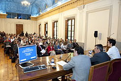 El consejero Caballero, la delegada del Gobierno y el gerente del INAP, en la apertura de la jornada. 