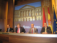 El consejero Roig en la rueda de prensa de la presentación de la cooperativa Altsatuko S.Coop.