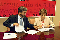 Imagen de la firma del convenio