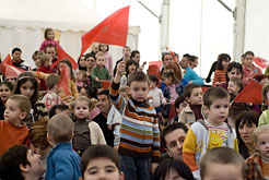 ni&#241;os en los Lunnis