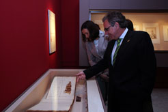 El Presidente Sanz inaugura en Madrid la exposición &quot;Navarra en el corazón&quot;