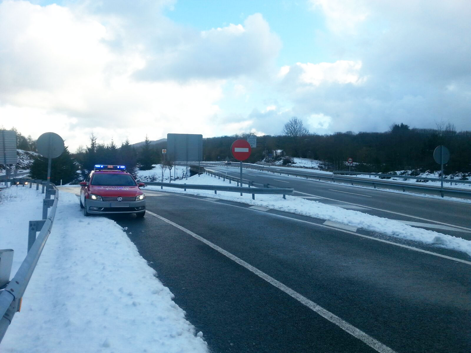 En las próximas horas entrarán en servicio 63 quitanieves por riesgo de