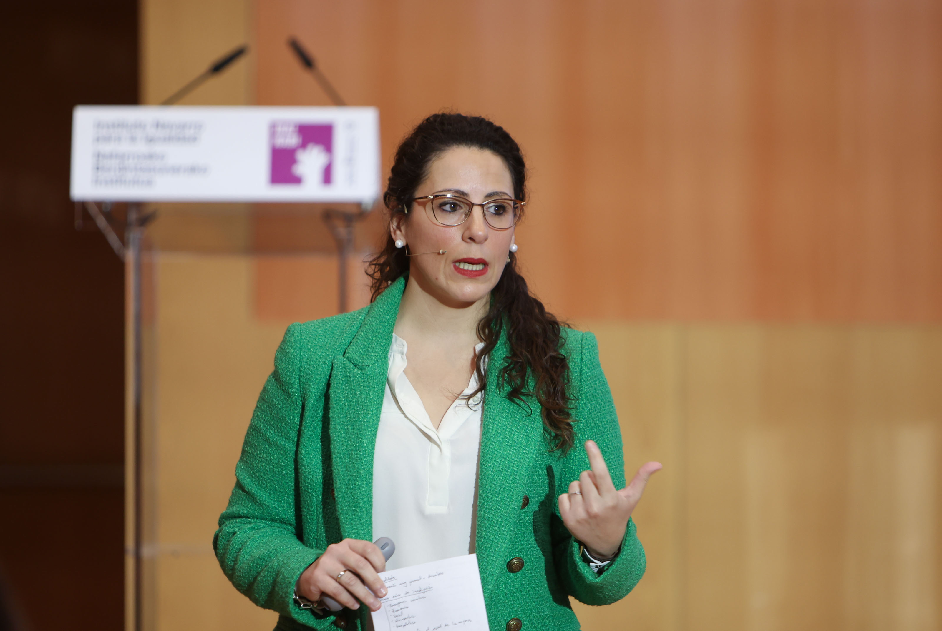 Ángela Paloma Martín durante su intervención