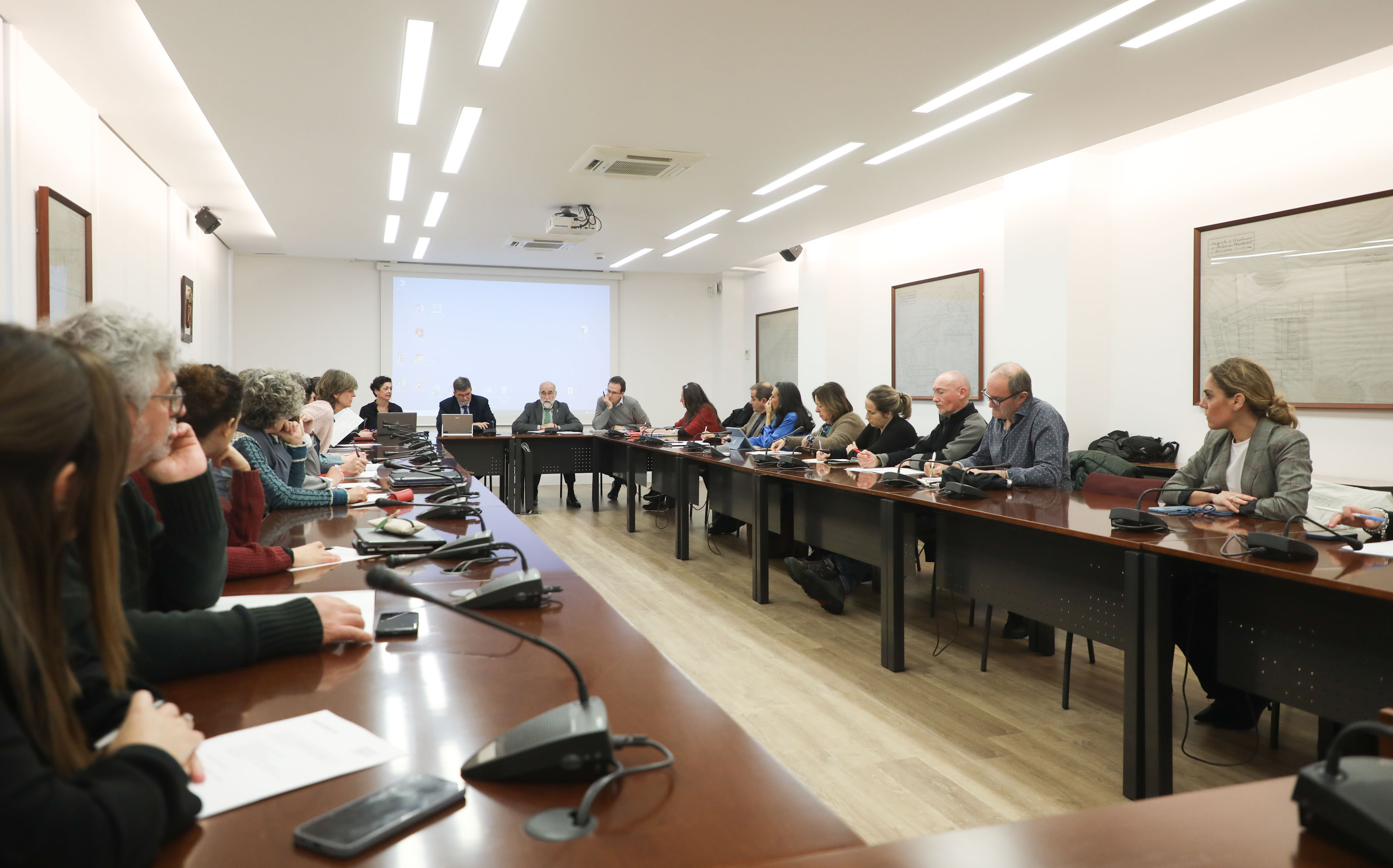 Imagen del artículo Celebrada la primera reunión de la legislatura del Consejo Navarro de Salud con los presupuestos de 2024 y la Ley Foral de Salud como temas principales