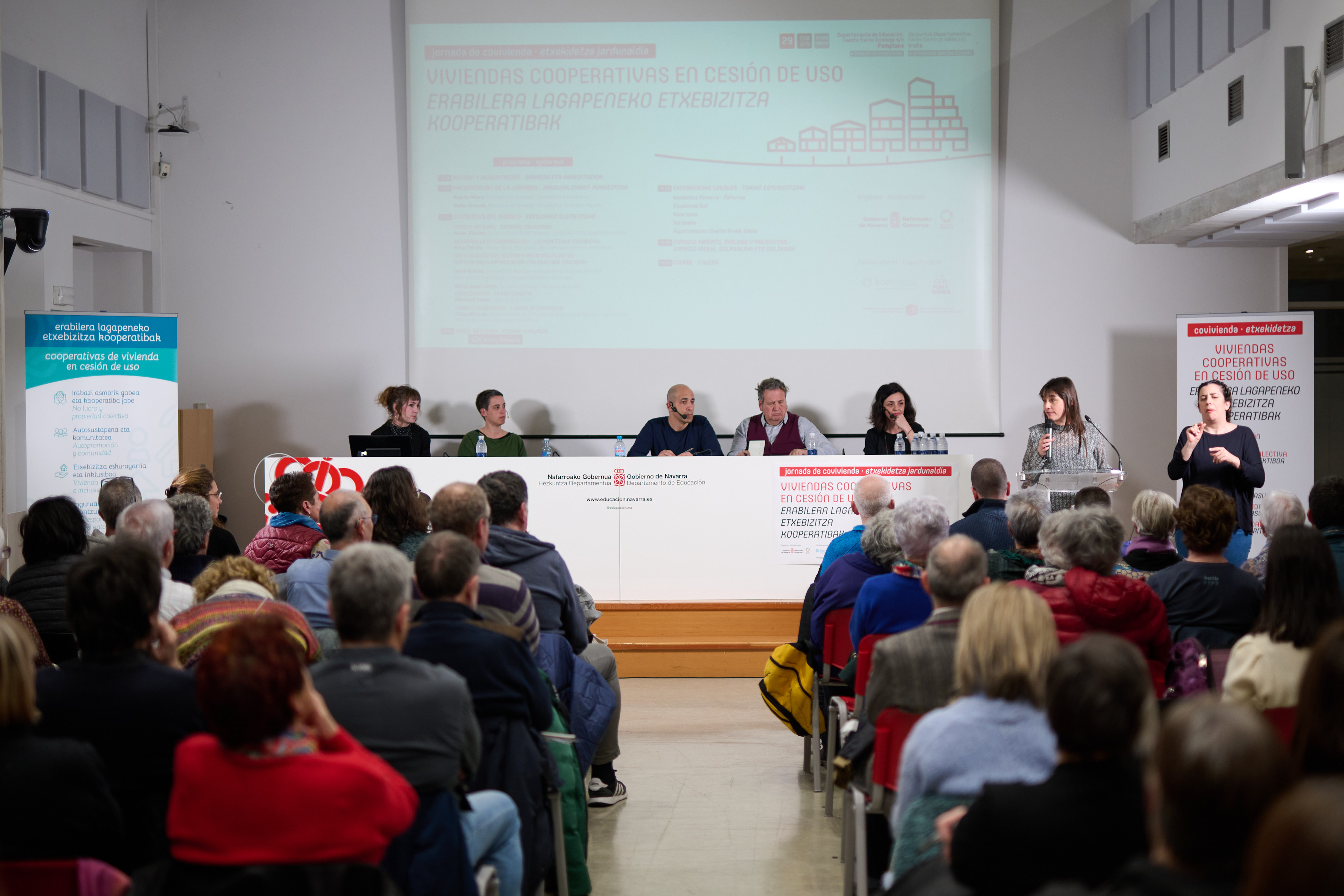 Imagen del artículo La vicepresidenta Alfaro apuesta por crear un marco legal sólido que haga frente a la especulación en unas jornadas sobre vivienda colaborativa