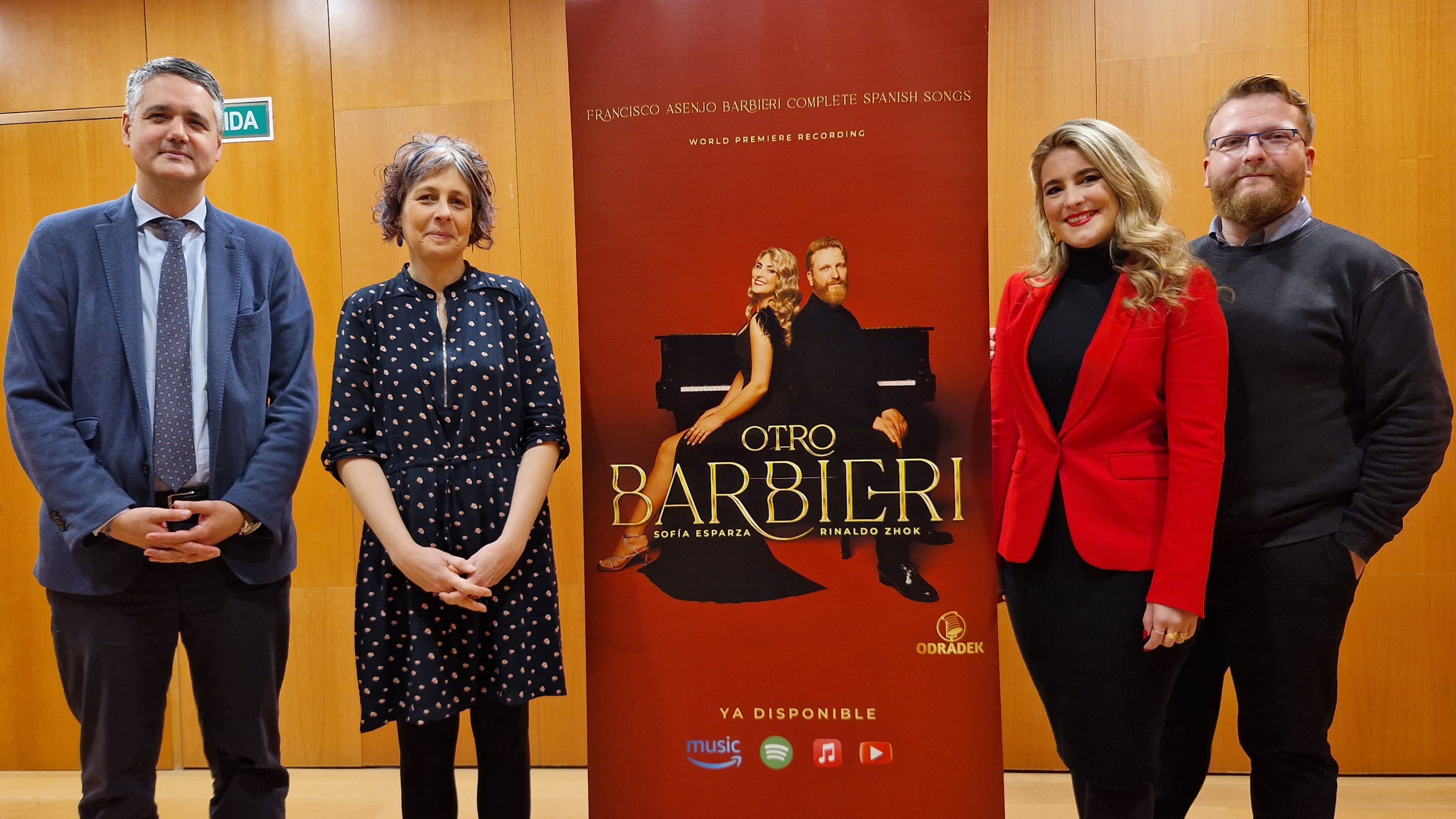 Imagen del artículo La soprano navarra Sofía Esparza, Premio a la Promoción del Talento Artístico 2022, presenta su disco 'Otro Barbieri'
