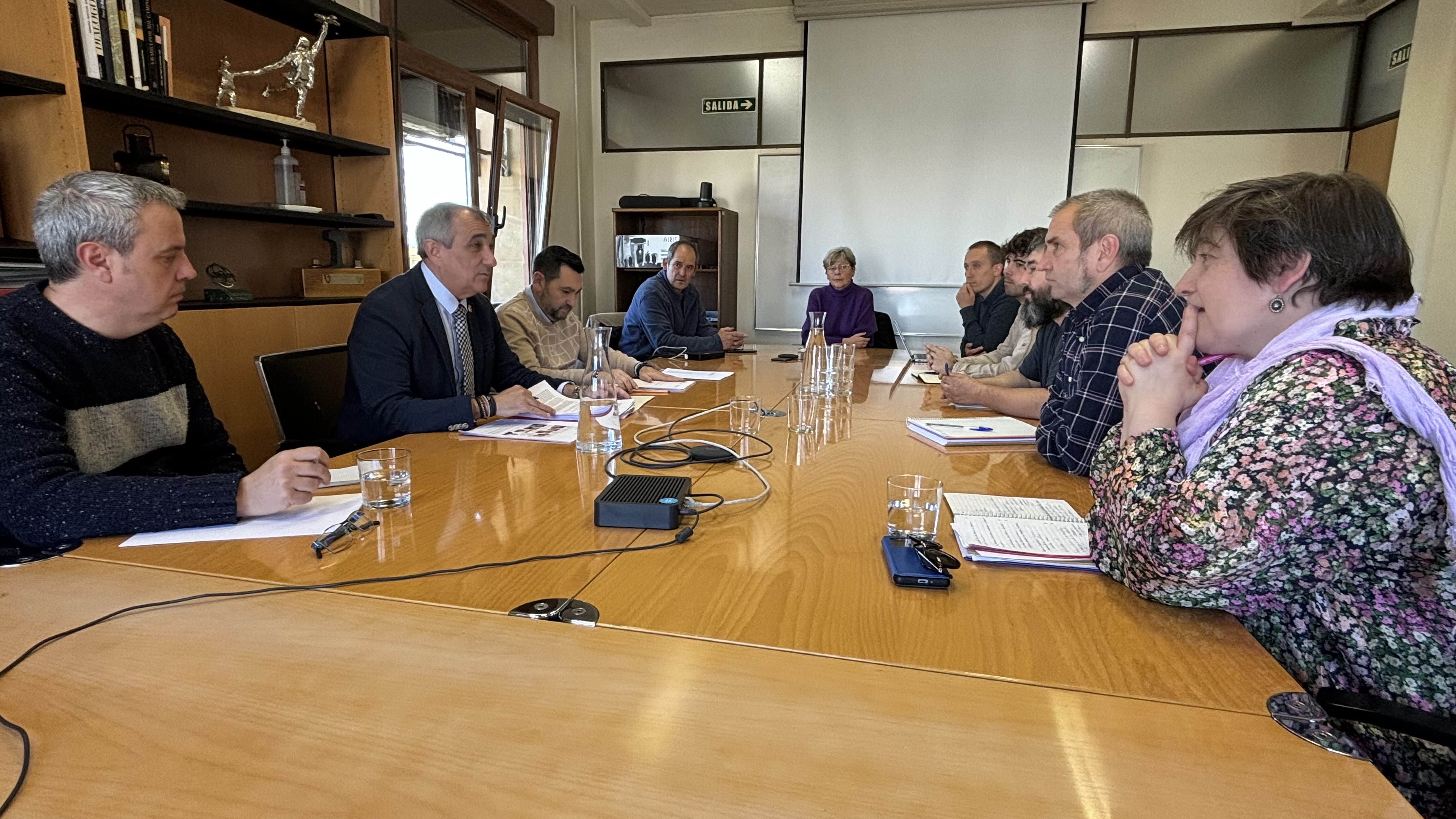 Imagen del artículo El consejero Chivite confirma a la Mesa del Pirineo la apuesta del Gobierno de Navarra por el Plan del Pirineo