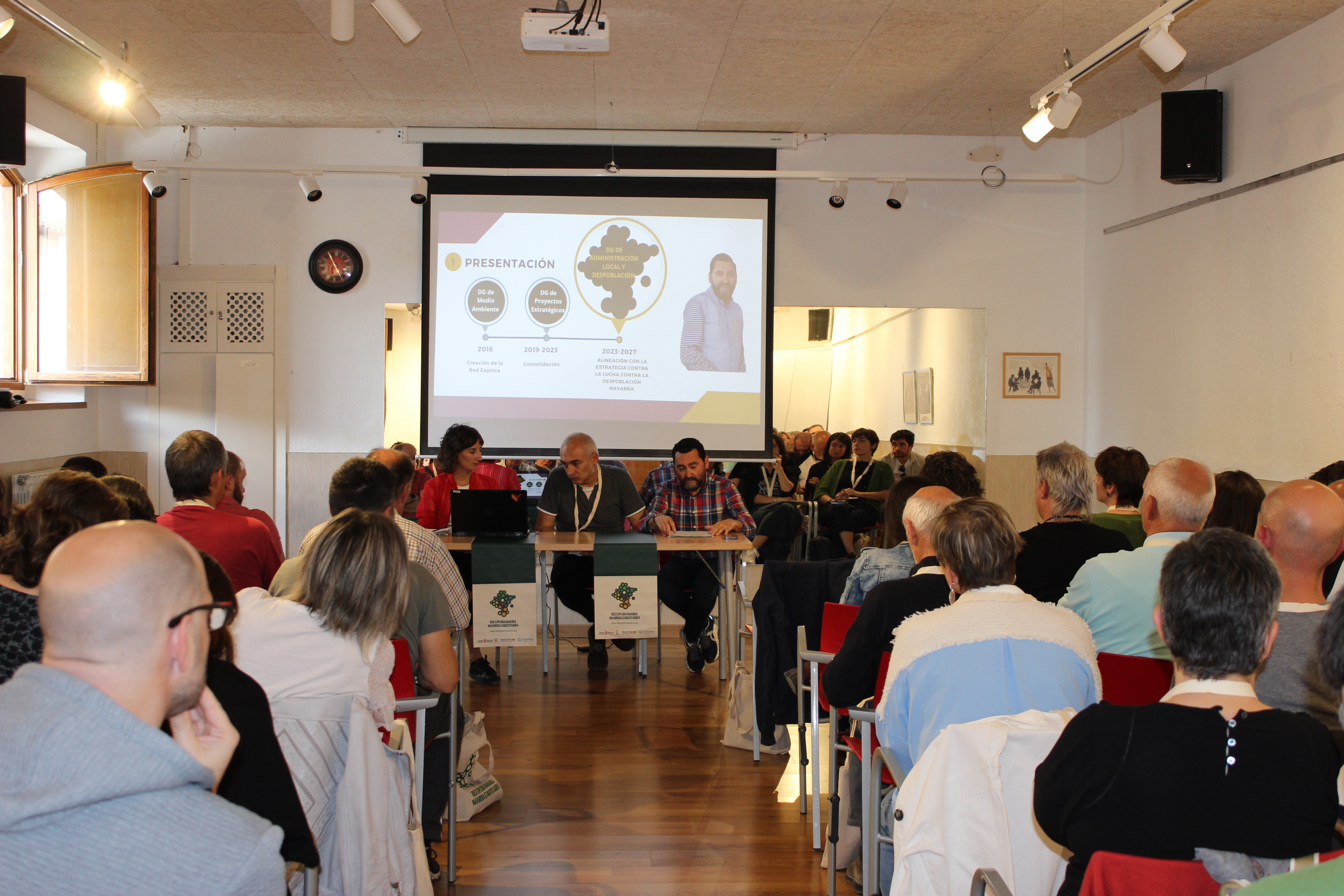 Imagen del artículo El Gobierno de Navarra reafirma su compromiso con la asociación Red Explora para mejorar y facilitar la gestión de espacios naturales, singulares e itinerarios 

En la asamblea general ordinaria, celebrada este miércoles en Unzué, se ha aprobado la incorporación de cinco nuevas entidades socias o asociadas, con lo que el total asciende a 86   	 		 		23/05/2024 		    		 			 			 				 						 							camera_alt