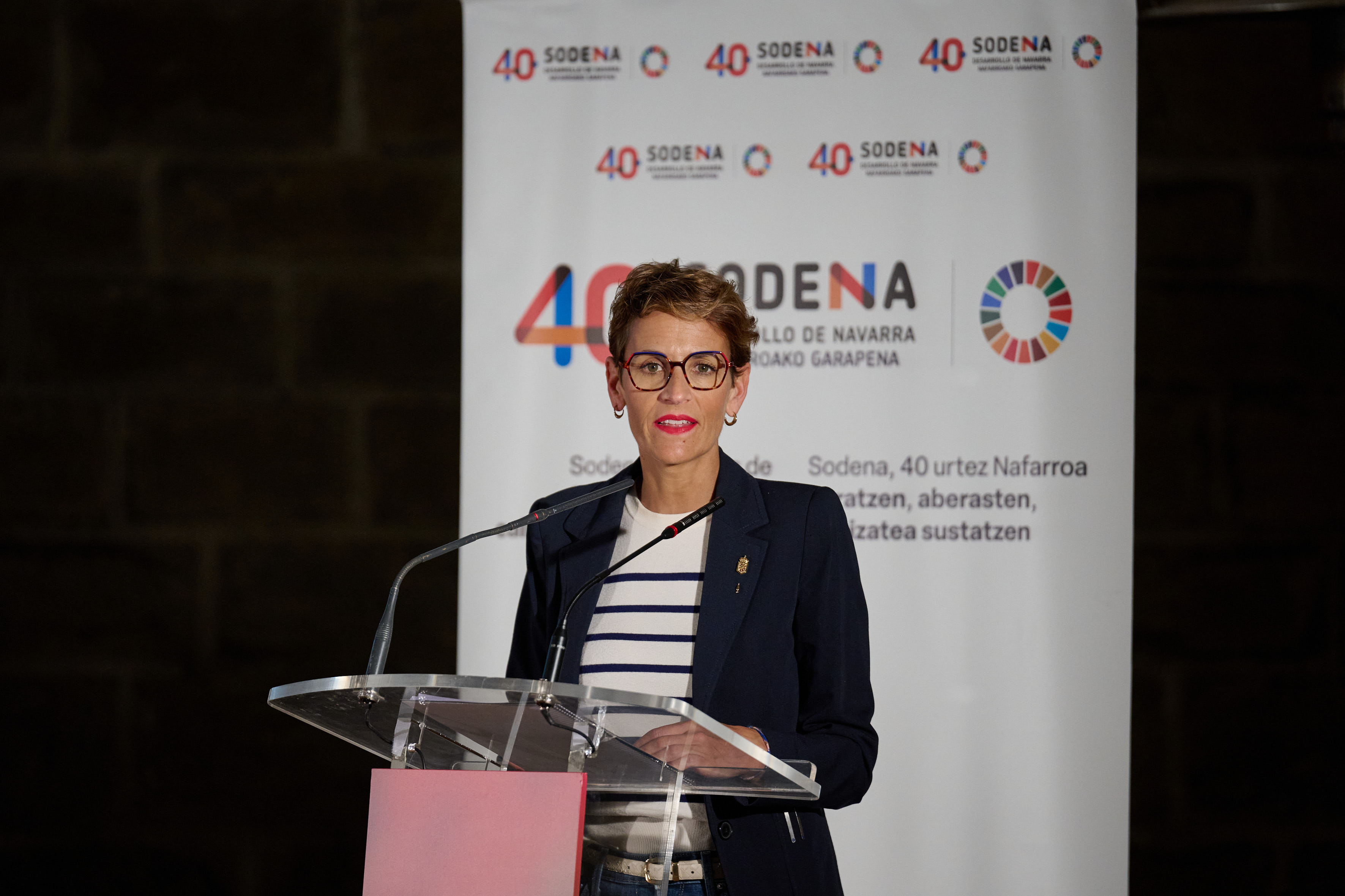 Imagen del artículo La Presidenta Chivite destaca el papel de SODENA en el desarrollo empresarial de Navarra en su 40 aniversario 

La sociedad pública ha invertido en estos años más de 450 millones de euros en la creación y consolidación de numerosos proyectos empresariales   	 		 		21/06/2024 		    		 			 			 				 						 							camera_alt