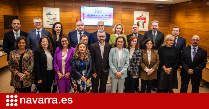Minister Domínguez presents the Navarra Plan to the Regional Health Board to transform the primary care model, adapt demand and improve access