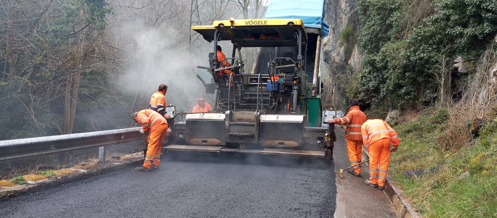 Imagen del artículo El Gobierno de Navarra invierte 755.963 euros en reforzar el firme de cinco carreteras locales del distrito de Aoiz 

Las actuaciones se han llevado a cabo dentro del programa de conservación integral previsto para este año, y han permitido renovar más de 13 kilómetros de calzada   	 		 		29/04/2025 		    		 			 			 				 						 							camera_alt