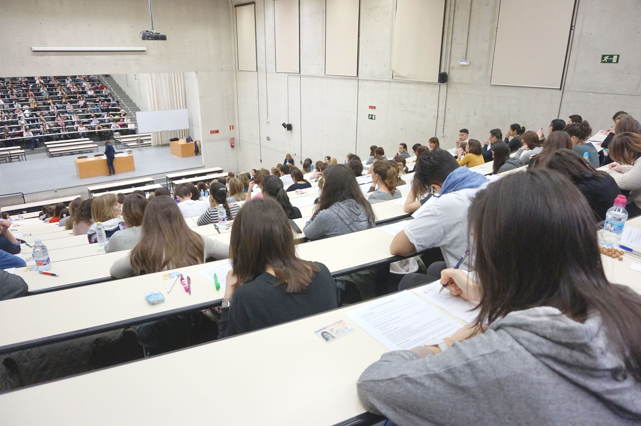 Imagen del artículo 4.114 aspirantes se han inscrito a la OPE de Enfermería para optar a una de las 248 plazas ofertadas por el Departamento de Salud La prueba se celebrará el próximo domingo día 1 de junio a las 11 horas en el Aulario de la Universidad Pública de Navarra 30/05/2025 camera_alt