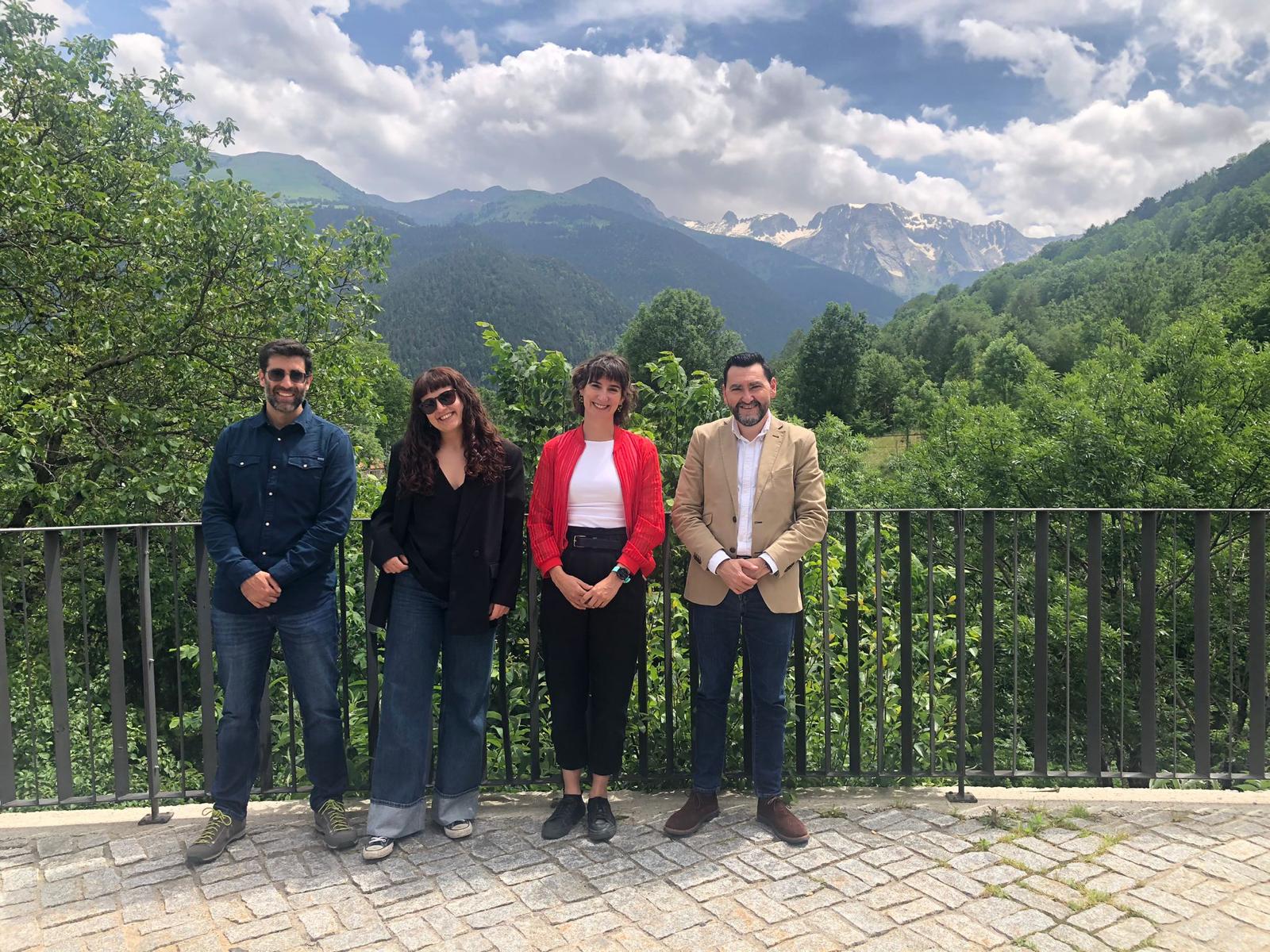 Imagen del artículo El Centro de Innovación Territorial de Navarra intercambia experiencias con Cataluña para luchar contra la despoblación Una delegación del CIT ha visitado HÉPIC en el Val d`Aran para poner en común iniciativas que se desarrollarán en las comarcas de Sangüesa y Tierra Estella 11/06/2025 camera_alt