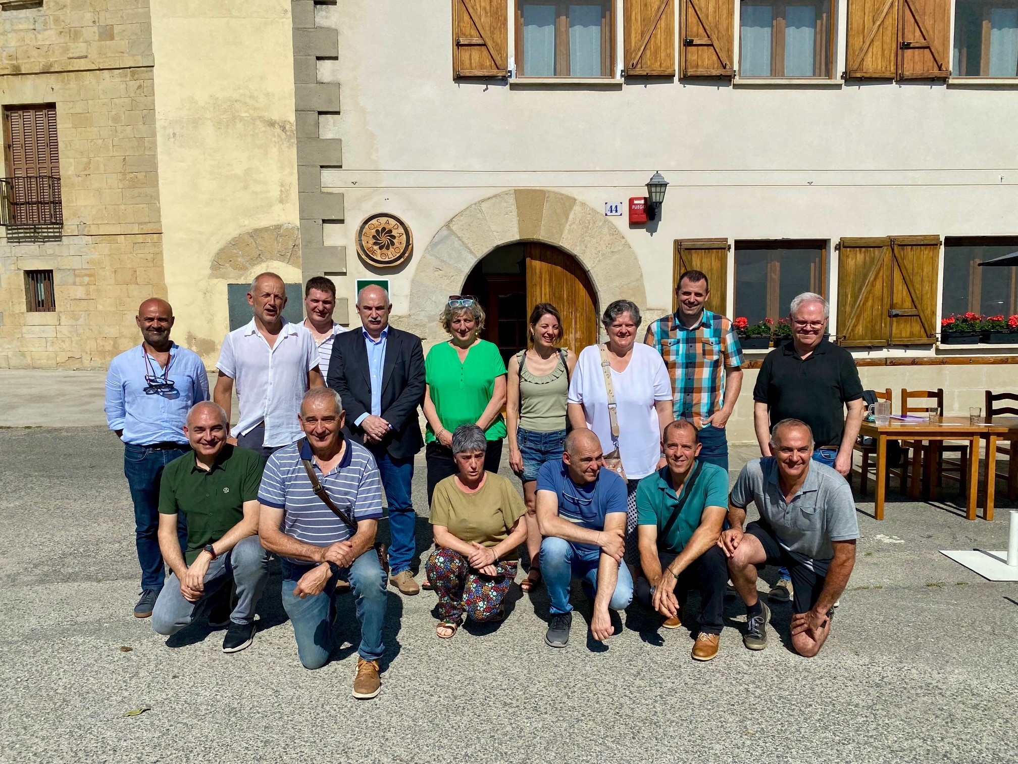 Imagen del artículo Desarrollo Rural presenta en Ollo la nueva Agencia de Desarrollo Local Valles-Ibarrak junto a Cederna-Garalur y los ayuntamientos adheridos La nueva agencia tiene como objetivo impulsar el desarrollo local, mejorar la coordinación institucional y ofrecer una atención técnica al territorio 17/06/2025 camera_alt