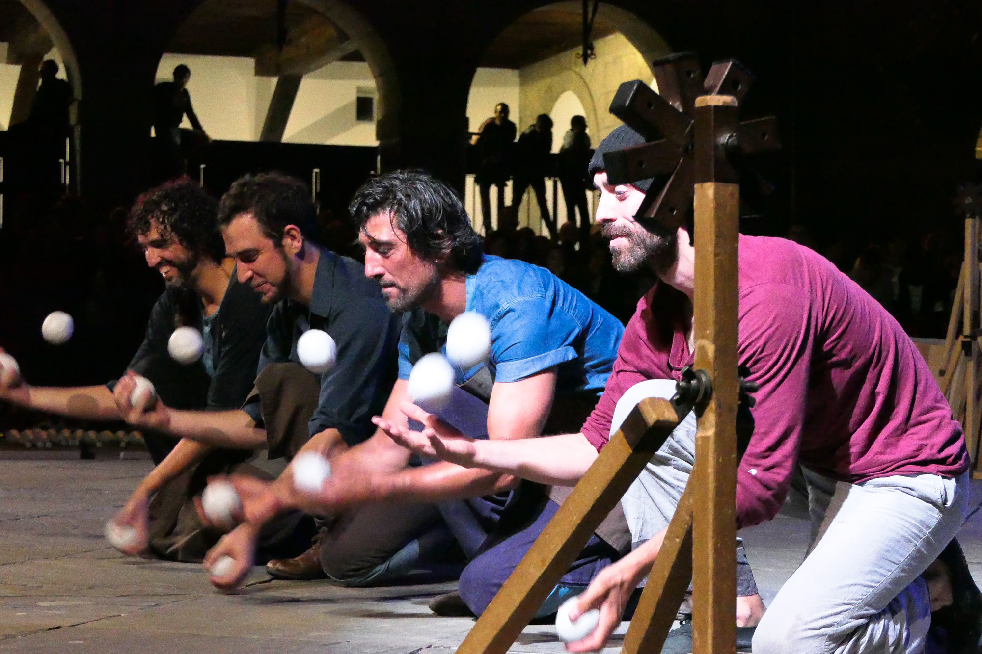 Imagen del artículo Ribaforada, Los Arcos y Aoiz serán las localidades que acogerán los conciertos del 25 al 27 de julio del programa Kultur 2025 Javi Robles, Alfombra Negra y Nueveuno Circo son los artistas encargados de los conciertos de este fin de semana 23/07/2025 camera_alt
