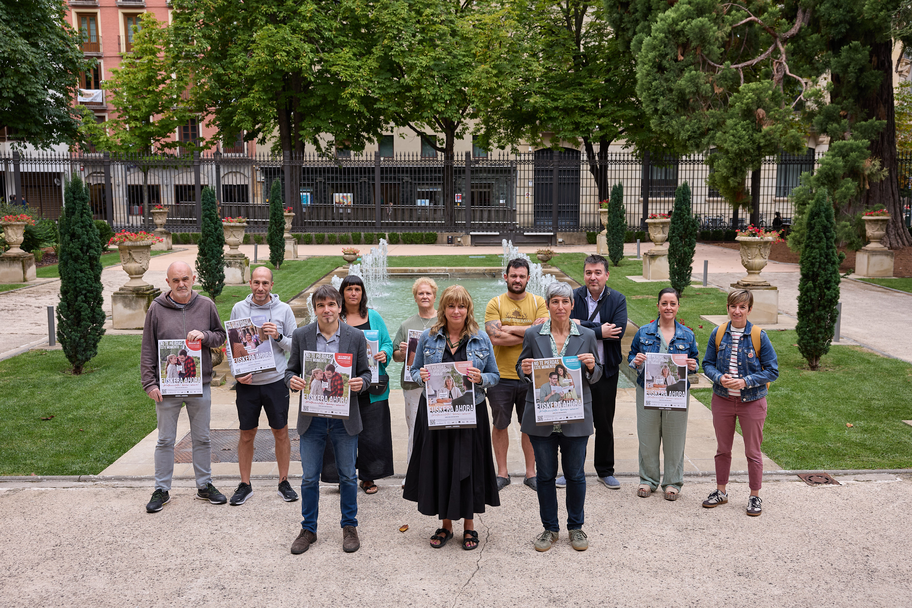 Imagen del artículo Euskarabidea lanza un año más la campaña Euskera ahora, con la colaboración de entidades locales y agentes sociales, para fomentar el aprendizaje del euskera entre personas adultas Para seguir avanzando hacia la gratuidad, y como gran novedad, se podrán recibir ayudas del 100 %, o cerca de ese porcentaje, en el nivel A1 29/08/2025 camera_alt