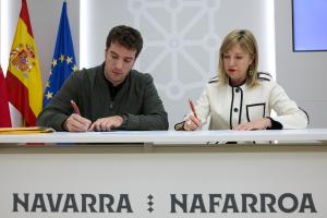 Amparo López, Barneko, Funtzio Publikoko eta Justiziako kontseilaria, eta Xabier Alcuaz, NUKFko presidentea