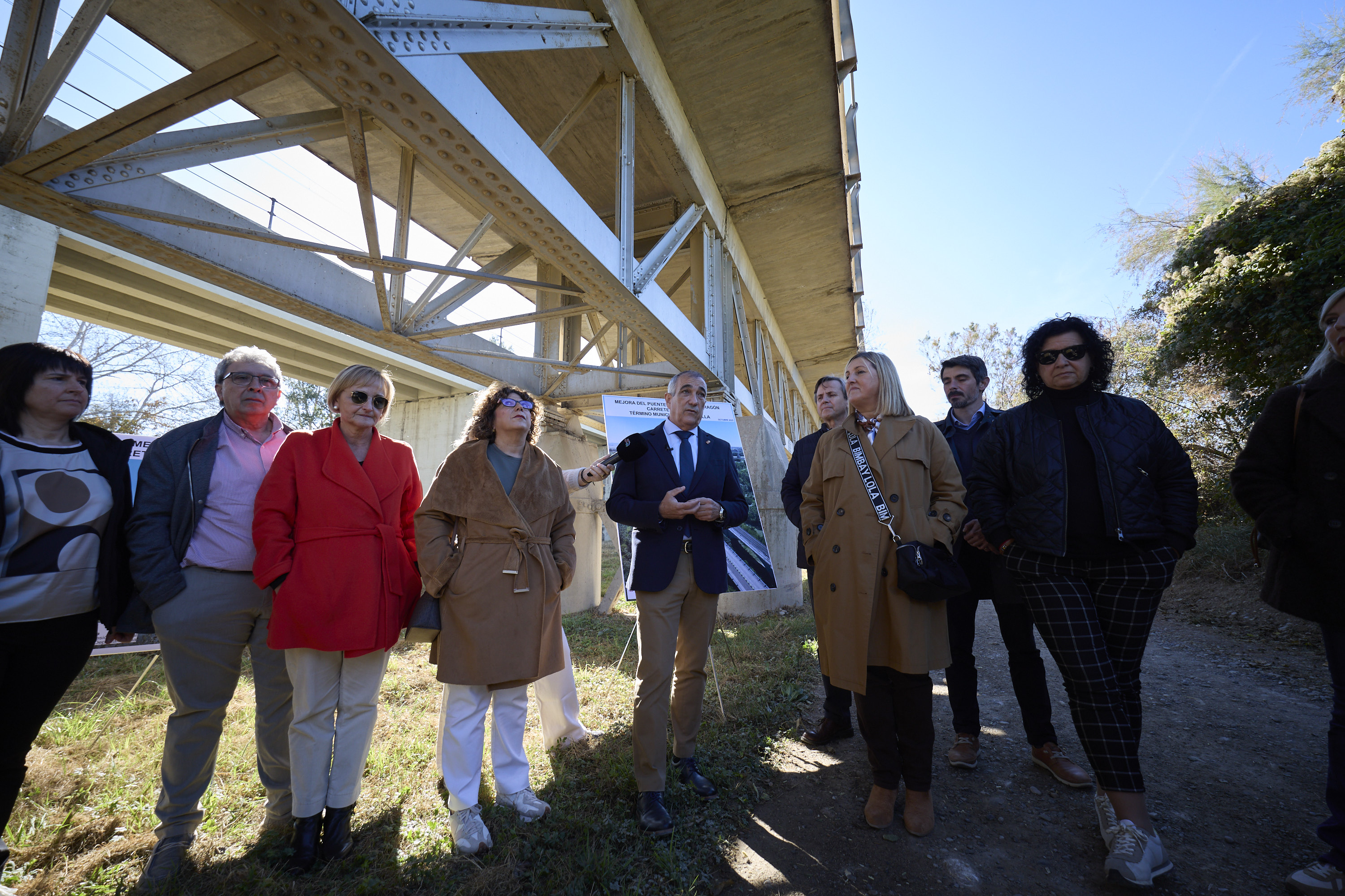imagen Cohesión Territorial licita por 272.250 euros la redacción del proyecto de ampliación del puente de Marcilla para mejorar el tránsito en la zona