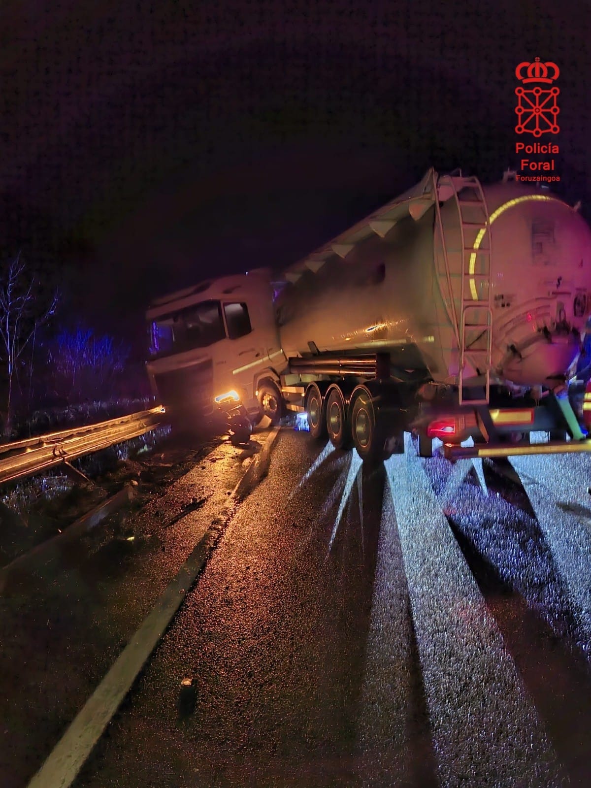 Detalle del accidente de un camión en la N121A
