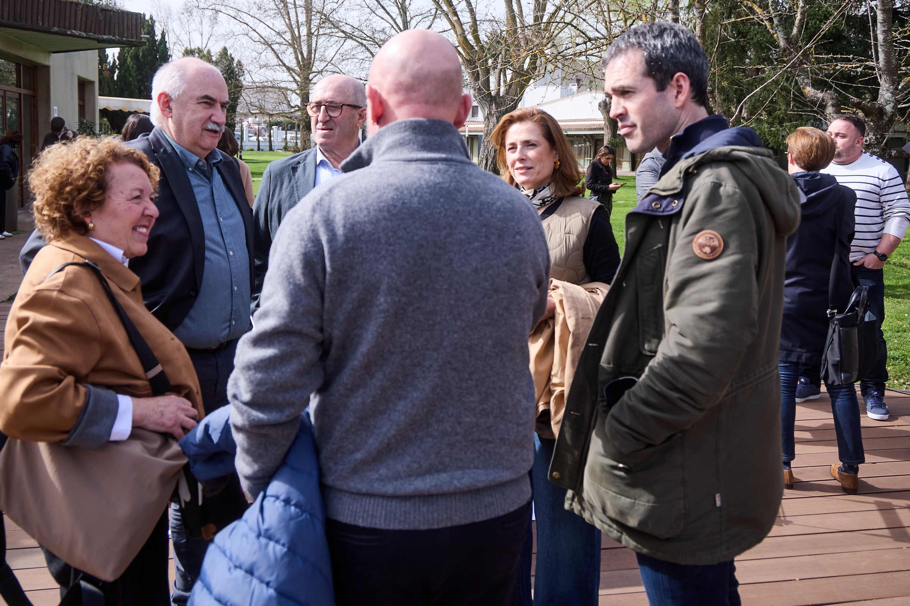 imagen El consejero Aierdi, junto con representantes de empresas integradas en Reyno Gourmet
