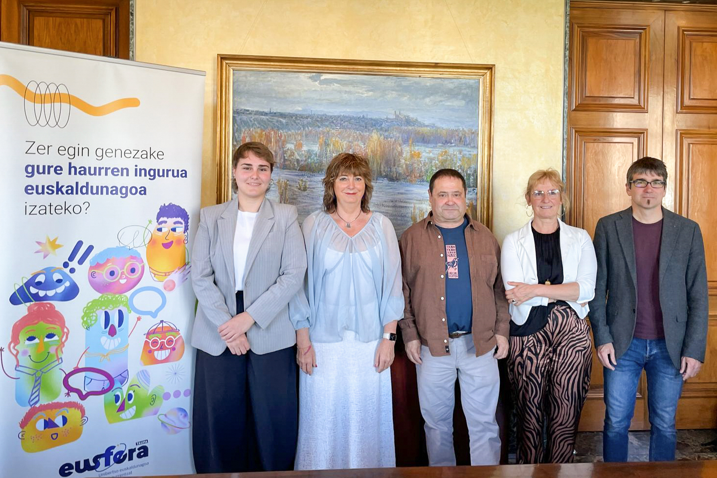 imagen El Gobierno de Navarra y Taupa euskaltzaleen mugimendua refuerzan su colaboración para promover el uso social del euskera