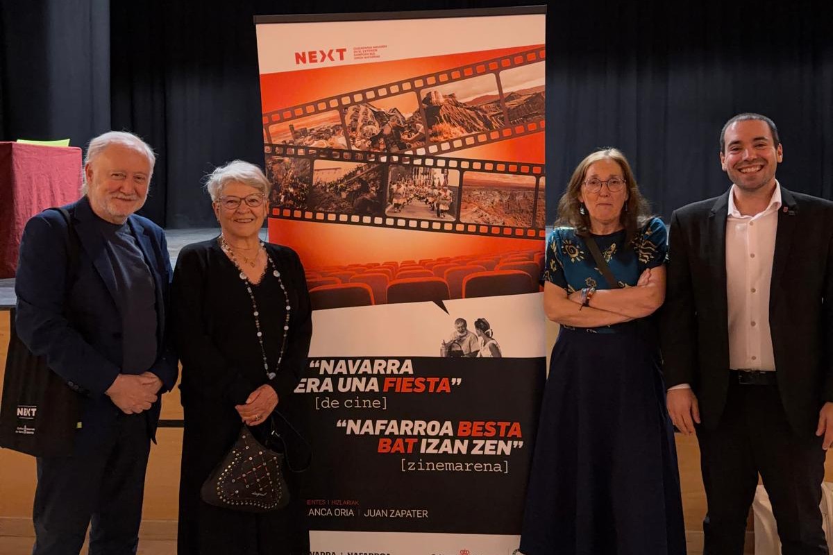 imagen Juan Zapater, Clara Redondo, Blanca Oria y Sergio Pérez García tras la conferencia celebrada ayer en la Casa de Cultura y Hogar Navarro en Valladolid.