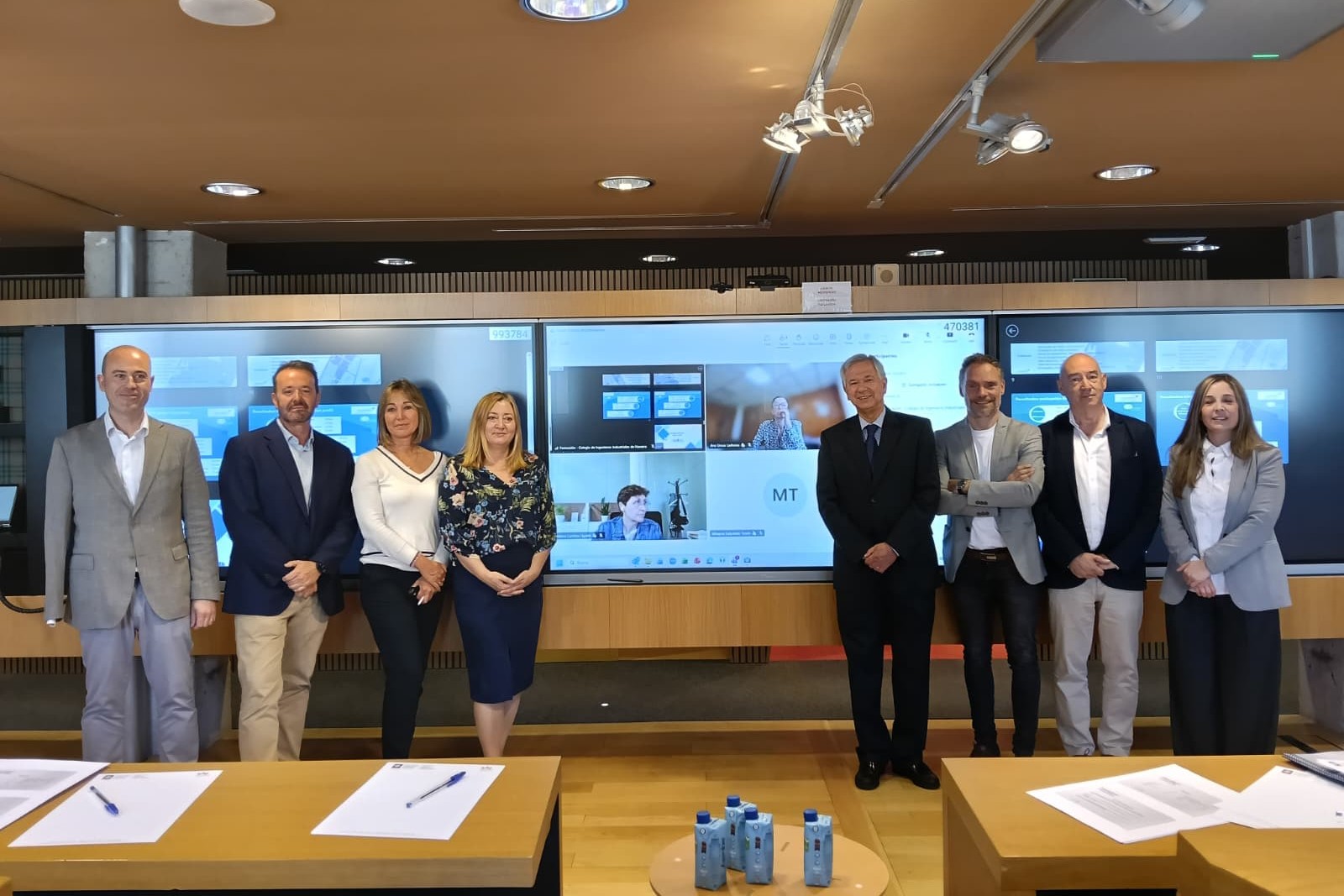 imagen Parte del jurado que ha liberado el fallo de la edición 2026